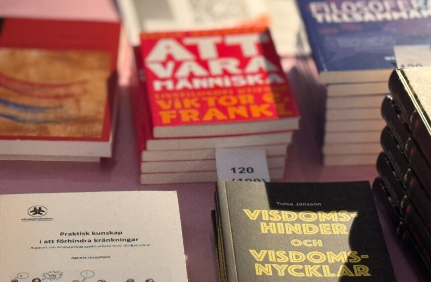 BOKEN I CENTRUM I MÖT EN BOK ELLER FÖRFATTARE